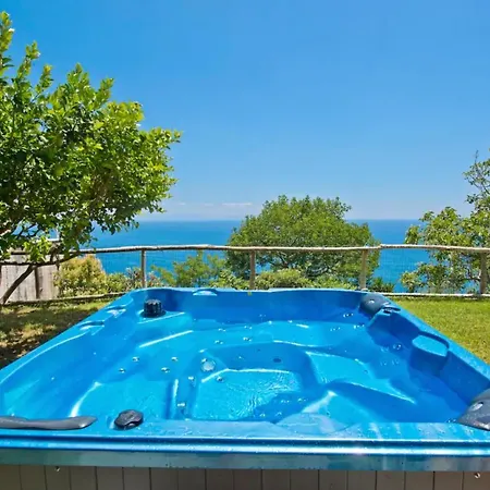 Holiday home Sweet With Outdoor Unheated Whirlpool Tub
