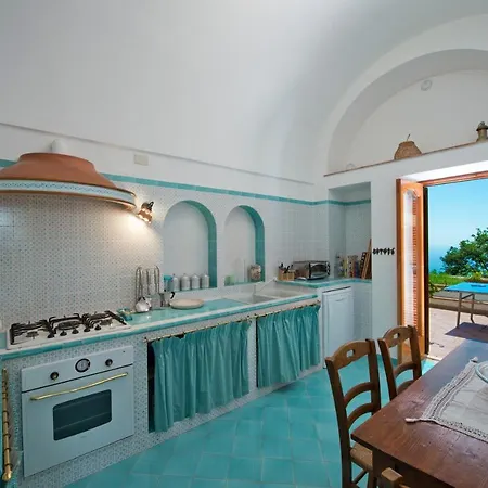 Sweet With Outdoor Unheated Whirlpool Tub Praiano