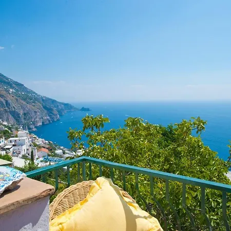 Holiday home Sweet With Outdoor Unheated Whirlpool Tub Praiano